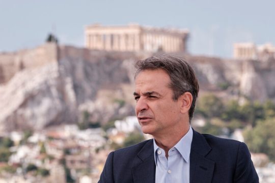 Ξορκίζουν το λοκντάουν