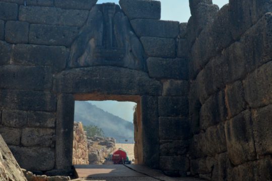 Το αβάσταχτο βάρος του πολιτισμού στην εποχή των Rafale