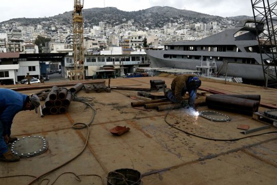 «Προϊόν “κλοπής” το ναυπηγείο που διεκδικεί η Cosco»