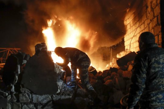 Παραβιάσεις της νέας εκεχειρίας «με το καλημέρα», καταγγέλλουν Μπακού – Γερεβάν