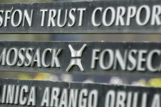 Panama Papers: Εντάλματα σύλληψης των ιδρυτών της Mossack Fonseca