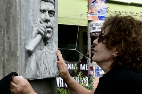 Μάγδα Φύσσα: Μακάρι να έτρωγα εγώ το μαχαίρι