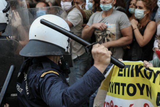 Χειροκροτήματα…