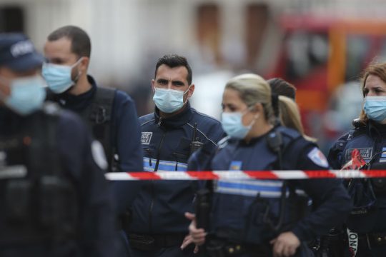 Σύλληψη εξτρεμιστή με μαχαίρι στη Λιόν