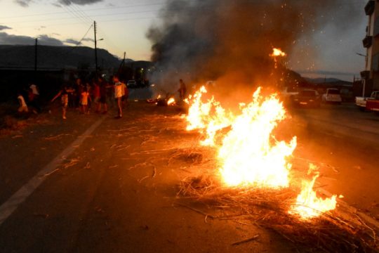Ξεσηκωμός Ρομά σε πολλές περιοχές για τον νεκρό 18χρονο