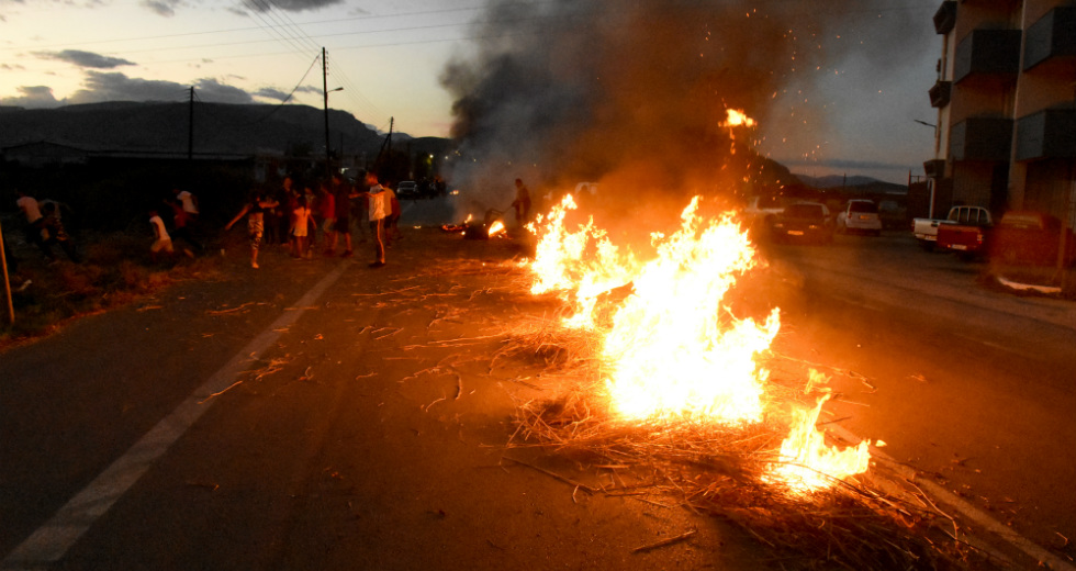 Ξεσηκωμός Ρομά σε πολλές περιοχές για τον νεκρό 18χρονο
