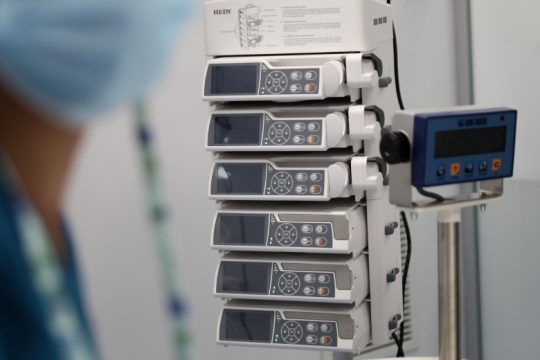 Στους 100 οι διασωληνωμένοι ασθενείς