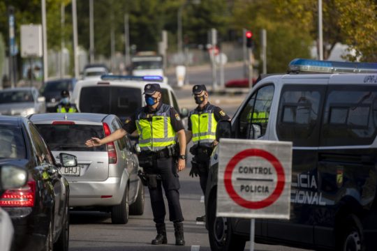 Ανταρσία της Μαδρίτης για την επιβολή λοκντάουν από την κυβέρνηση