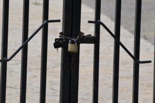 Κλειστά 25 σχολεία και περισσότερα από 200 τμήματα λόγω του κορονοϊού