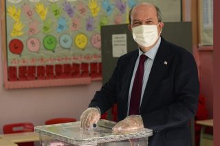 Με Τατάρ και στον ορίζοντα διχοτόμηση