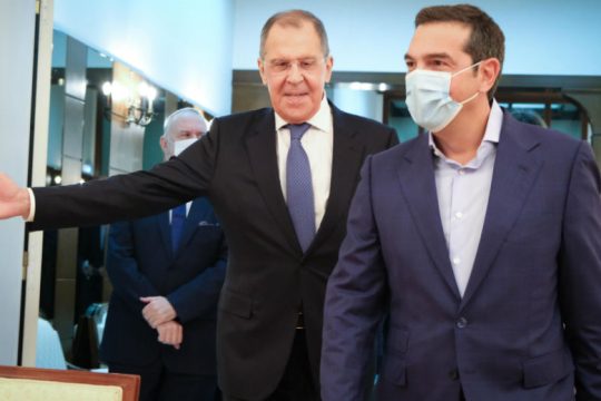 Τσίπρας σε Λαβρόφ: Άμεσος τερματισμός της τουρκικής επιθετικότητας