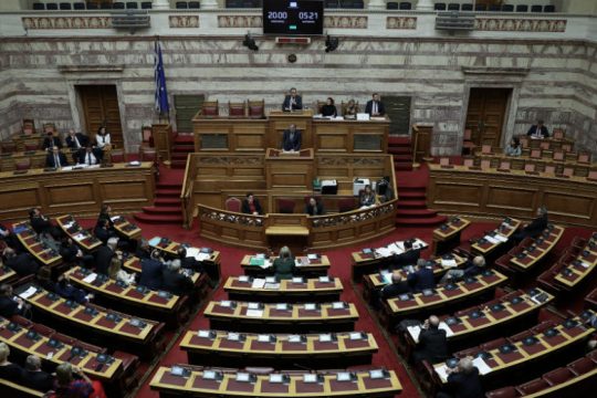 Με ψήφους της Ν.Δ. πέρασε η τροπολογία για τις ιδιωτικοποιήσεις