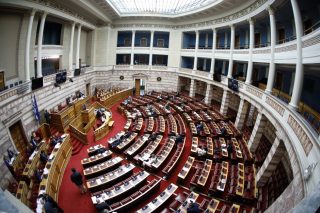 Με νέα τροπολογία «μαζεύουν» την «τροπολογία Κακλαμάνη»