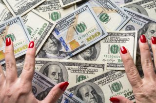 Οι δισεκατομμυριούχοι θα αυξηθούν κατά 25% μέσα στα επόμενα πέντε χρόνια - Μπορεί να γίνουν 4.000
