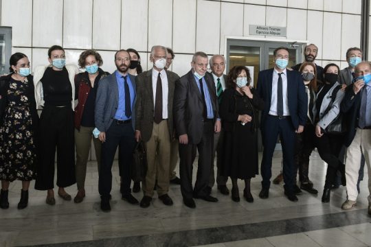 Τα τελευταία καρέ μίας ιστορικής δίκης