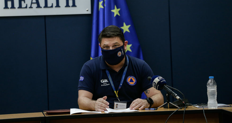 Πάνω από 5.000 τα ενεργά κρούσματα στη χώρα-«Ακόμα επικίνδυνη» η κατάσταση στην Αττική