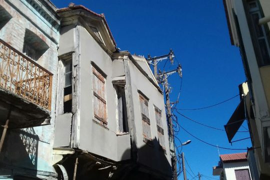 Σε κατάσταση έκτακτης ανάγκης η Χίος λόγω καταστροφών από το μεγάλο σεισμό