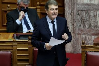 Αποπομπή Χρυσοχοΐδη για τα 12 μίλια ζήτησε ο ΣΥΡΙΖΑ