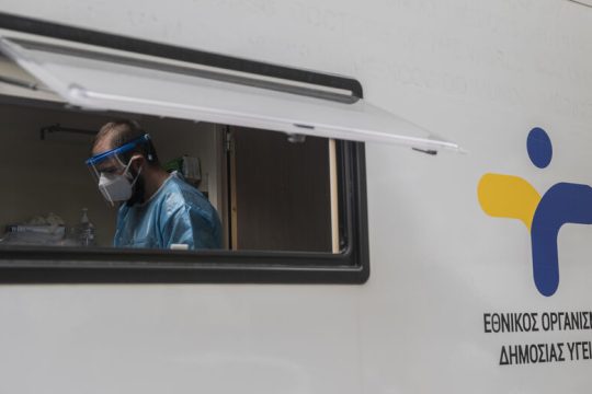 Ο Σεπτέμβριος εξέθεσε τα κενά της κυβέρνησης