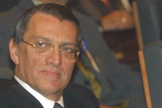 Πέθανε ο πρώην πρωθυπουργός της Τουρκίας Μεσούτ Γιλμάζ