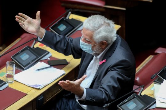 24 βουλευτές ρωτούν εάν ελέγχονται τα έργα στην Πειραϊκή