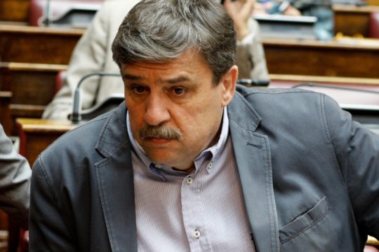 Επίκαιρη ερώτηση Αν. Ξανθού που ζητά διαφάνεια για τη διαχείριση της πανδημίας