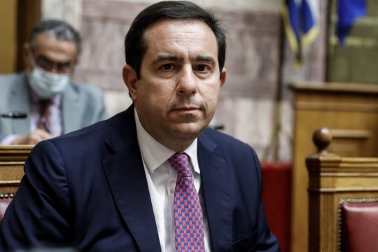 «Τα στοιχεία ευημερούν» για τον κύριο Μηταράκη