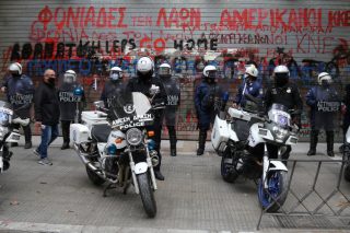 Και όμως το Πολυτεχνείο ζει