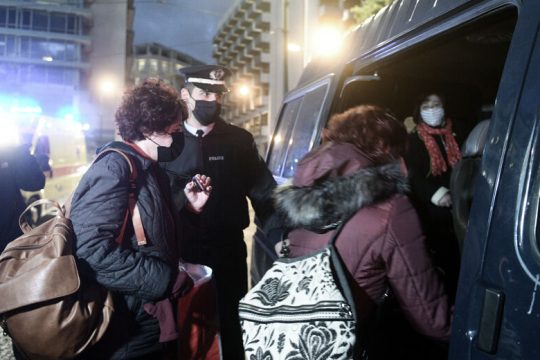 Αδικες, υποκριτικές συλλήψεις στη φεμινιστική διαμαρτυρία