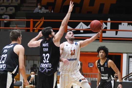 «Σταυρό μαρτυρίου» σηκώνει ο Προμηθέας
