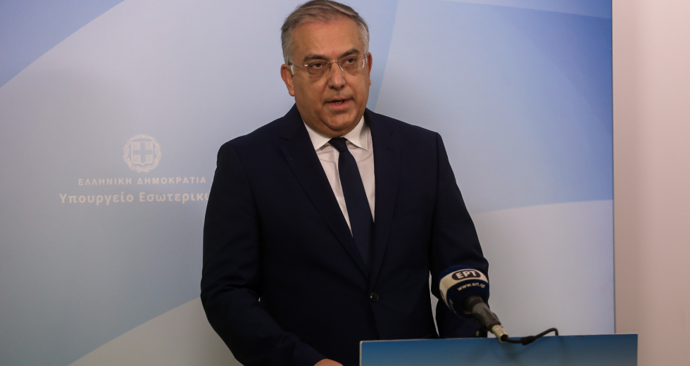 Δημόσιο: τηλεργασία, προσωπικό ασφαλείας, εξυπηρέτηση μόνο με ραντεβού
