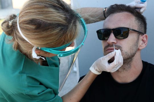 Ο ιός χτύπησε και την ΑΕΚ