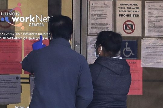 «Θερίζει» η ανεργία σε Γαλλία και Βρετανία
