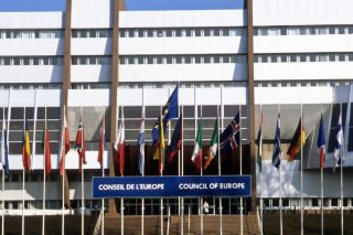 Μη συμμόρφωση σε καμία από τις 4 συστάσεις