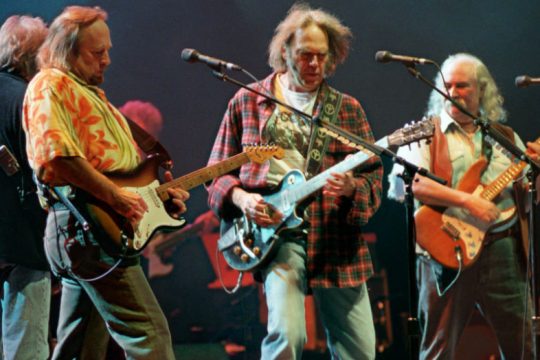 Ενώνοντας το κομμάτια του μυθικού «Human Highway» 
