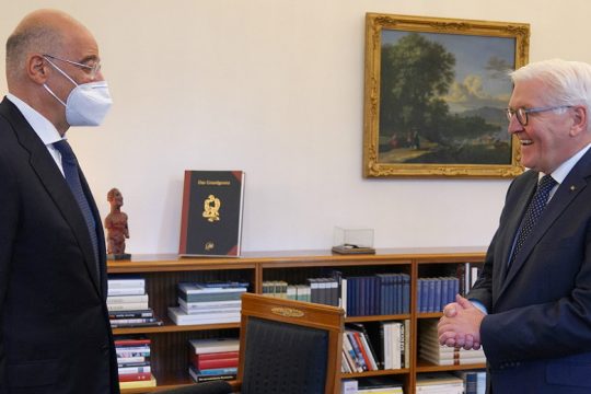 Η τουρκική προκλητικότητα στο επίκεντρο των επαφών Δένδια στη Γερμανία