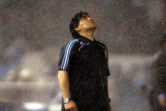 Η Αργεντινή αποχαιρετά το αγαπημένο της «χρυσό παιδί»