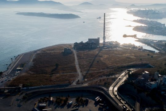 Αφόρητη, επίμονη, τοξική δυσοσμία στη Δραπετσώνα