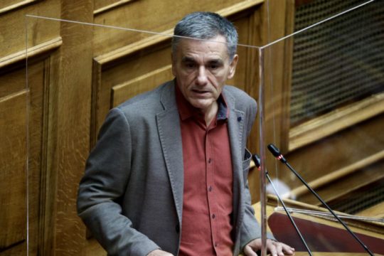 «Η πανδημία μάς βρήκε με ανεύθυνη κυβέρνηση, που απεχθάνεται τον δημόσιο τομέα»