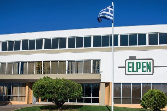 200 tablets στους μαθητές της Σάμου προσφέρει η ELPEN