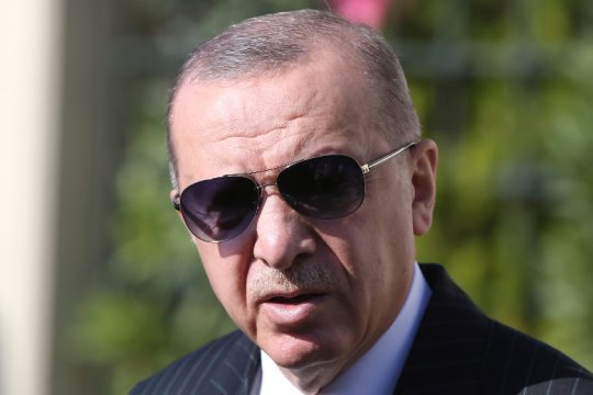 Με κορονοϊό οι δύο στενοί συνεργάτες του Ταγίπ Ερντογάν