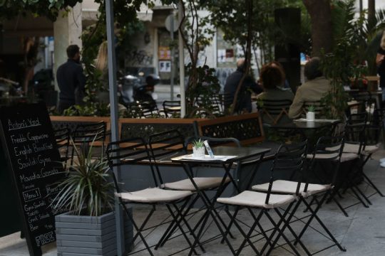 Σφοδρές αντιδράσεις από το σωματείο BARECA για το «λουκέτο» στην εστίαση
