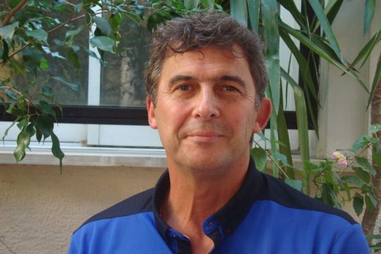 «Η δημοκρατία κινδυνεύει σε ΗΠΑ και Ευρώπη»