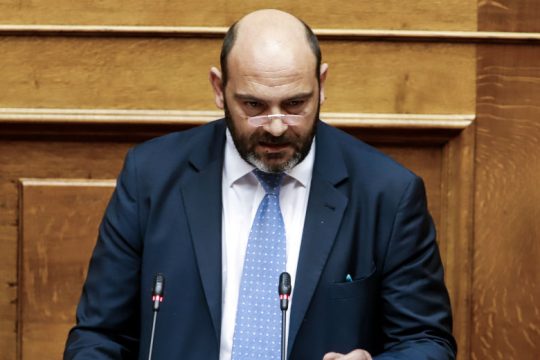 Εμπρηστική επίθεση στο αυτοκίνητο του βουλευτή Ιάσωνα Φωτήλα