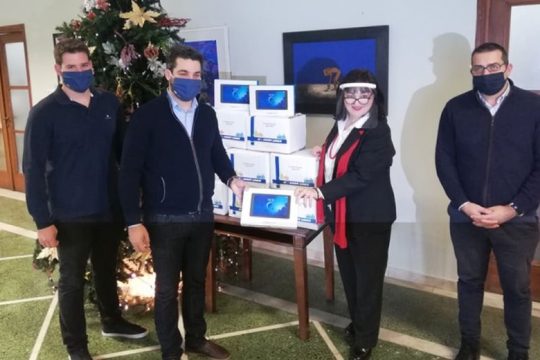 Η ΑΝΕΚ LINES στο πλευρό των μαθητών του Δήμου Χανίων