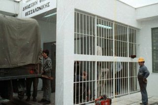 Φυλακές στο έλεος του κορονοϊού και της Σοφίας Νικολάου