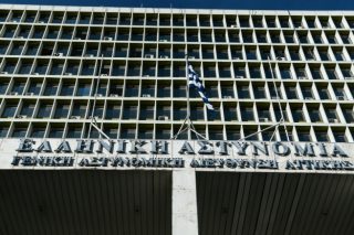 Άλλα λέει η ΓΑΔΑ και άλλα ο Χρυσοχοϊδης