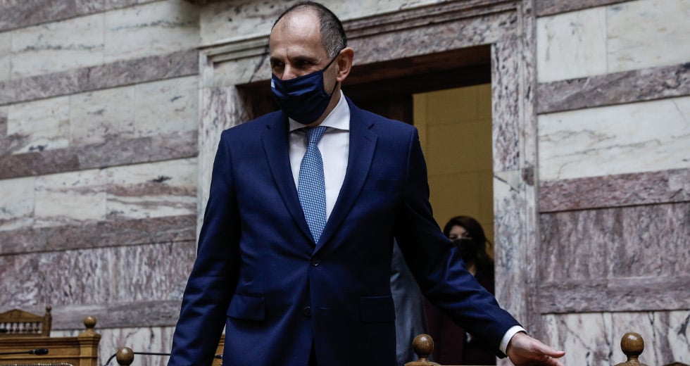 Πυρά μετά τις δηλώσεις Γεραπετρίτη για τις ΜΕΘ: Τυμβωρυχία η γραμμή της Ν.Δ.