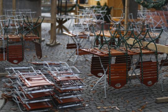 «Πολύ αυστηρά μέτρα για 4-5 μήνες» περιμένουν τους Γερμανούς