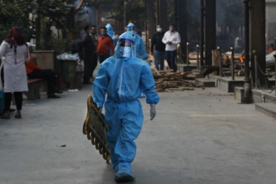 Ασθενείς με Covid-19 πέθαναν σε πυρκαγιά σε νοσοκομείο της Ινδίας